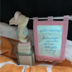 HMK HALLMARK “She’s arrived” it's a girl ’ 3D figuring